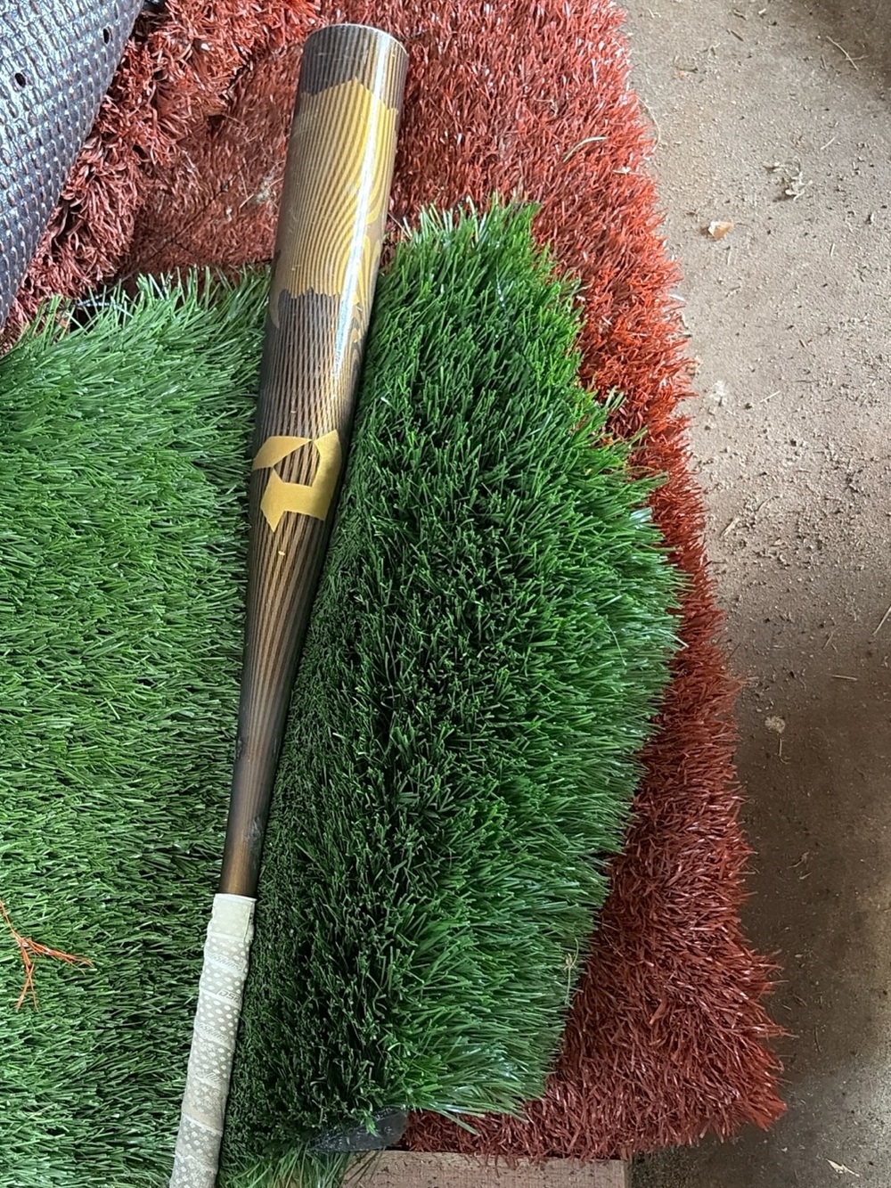 2024 Demarini Voodoo One bat in Excellent condition/Needs new Top Cap